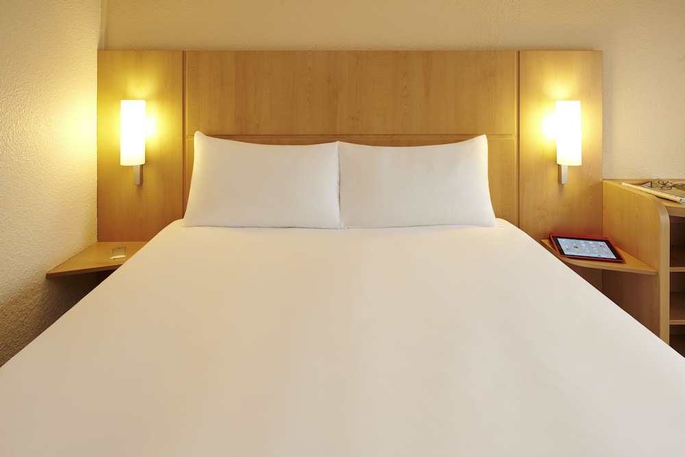 Standard Room, 1 Double Bed - Photo 10