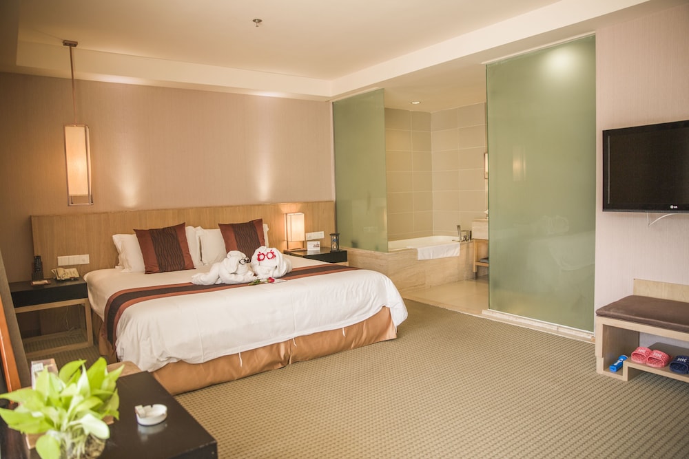 Superior Room, 1 King Bed