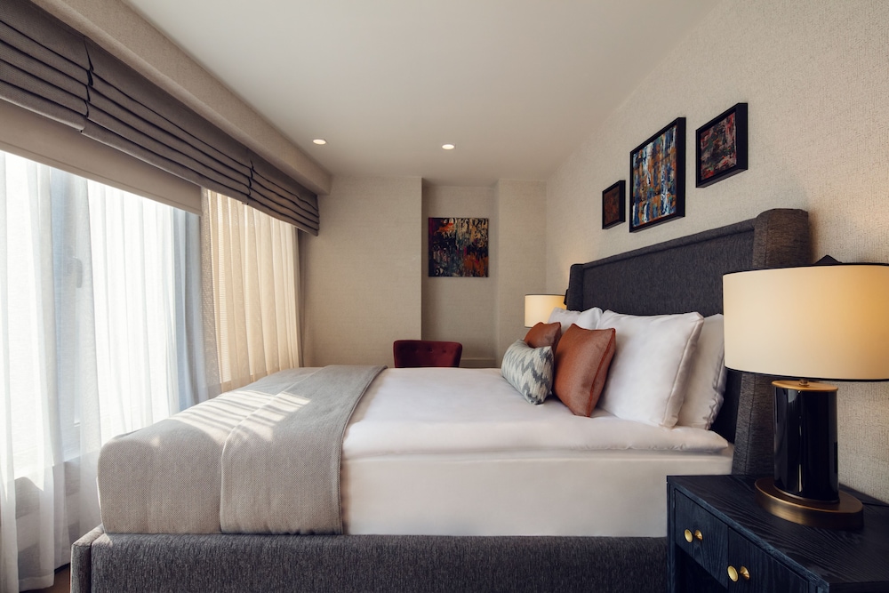Premium Room City View 40m² photo 2