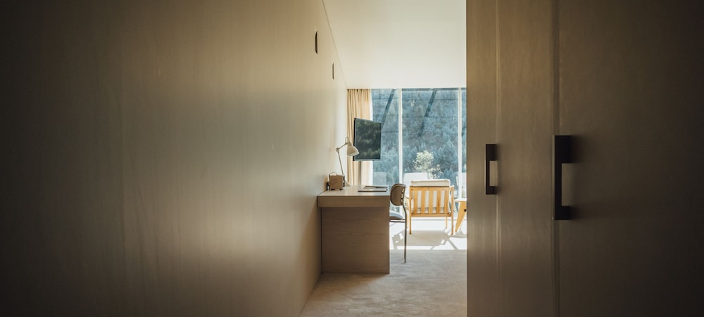 Deluxe Room, Mountain View - Photo 9