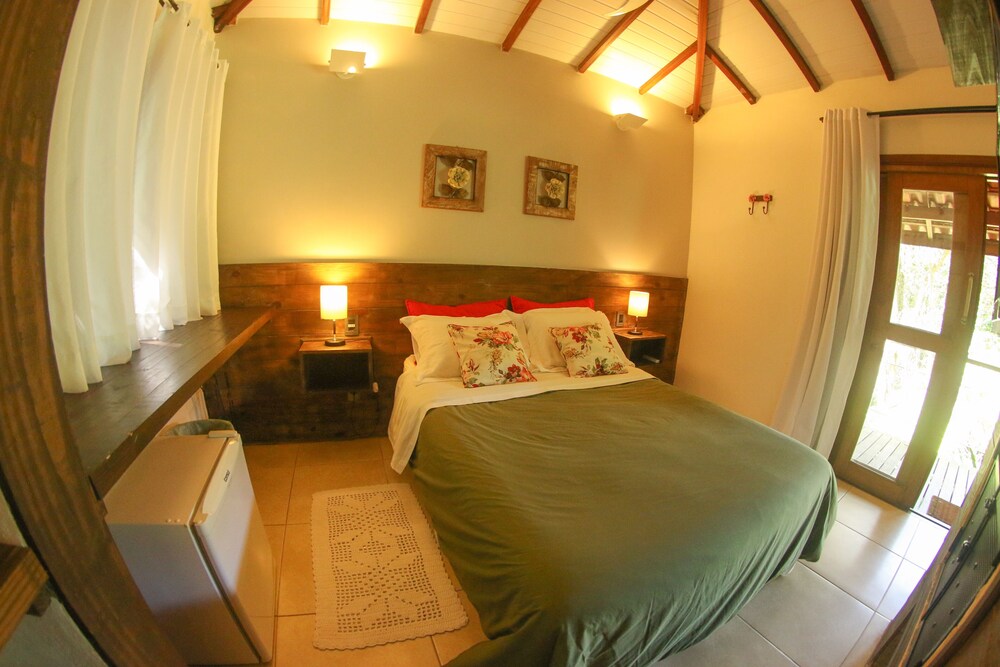 Romantic Double Room, 1 Double Bed, Private Bathroom, Garden Area photo 1
