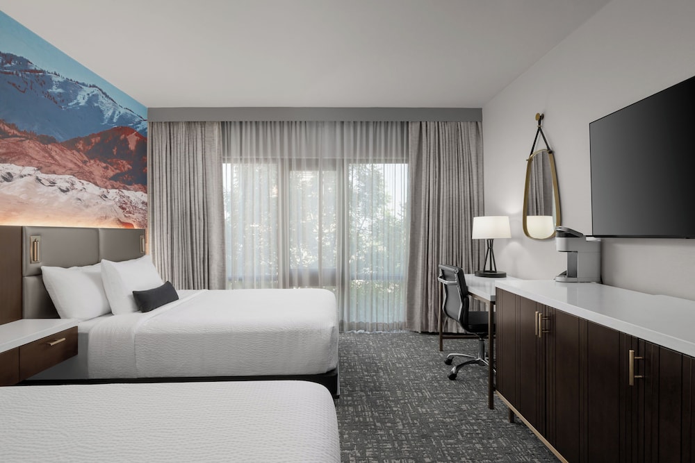Standard Room, 2 Queen Beds (Boutique) - Photo 1
