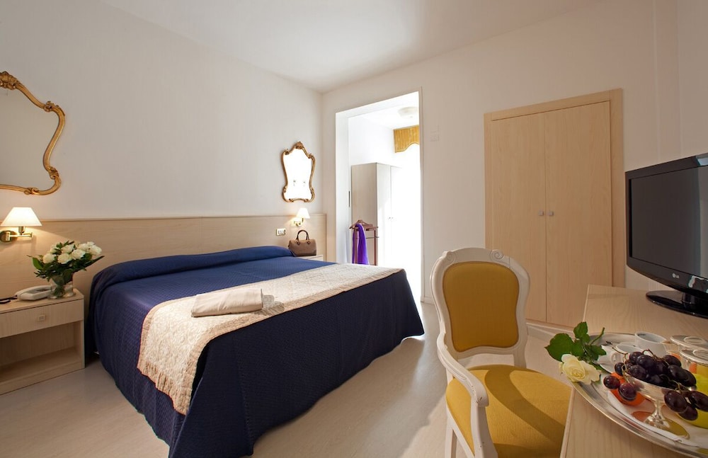 Comfort Triple Room, Balcony photo 1