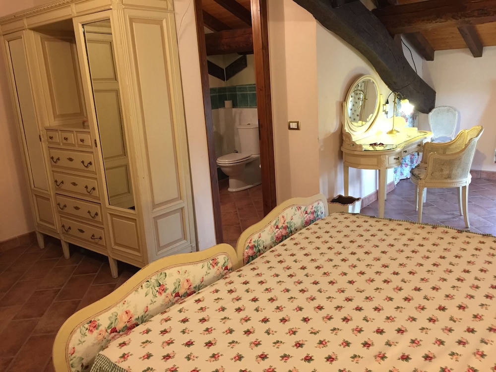 Family Quadruple Room, 2 Bedrooms, Connecting Rooms, Pool View photo 3