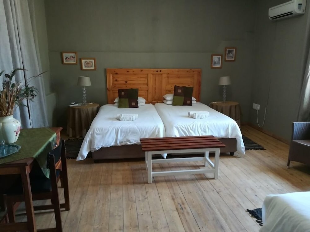 Standard Double or Twin Room photo 3