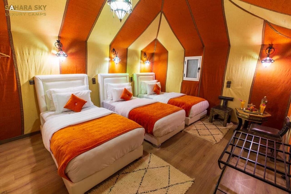 Tent, Multiple Beds photo 3