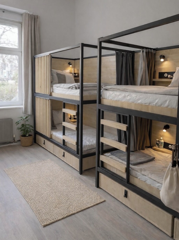 Basic Shared Dormitory, City View photo 2
