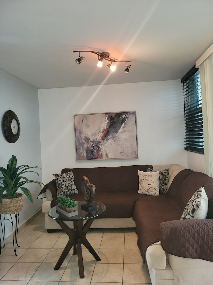 Deluxe Apartment, 1 Bedroom, Non Smoking photo 2