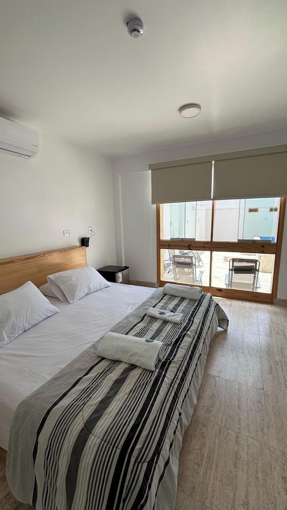 Superior Double Room, 1 King Bed, Air conditioning, Courtyard View