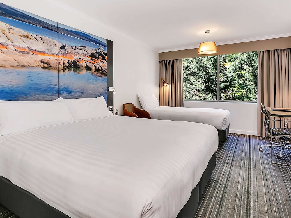 Deluxe Room, Multiple Beds photo 1