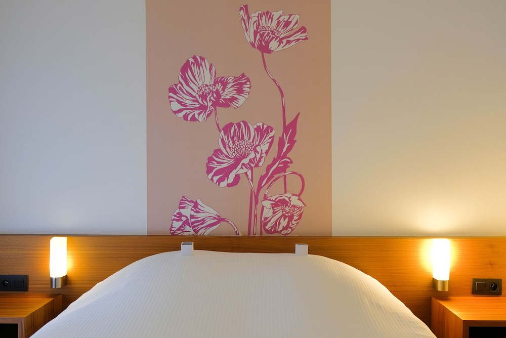 Double Small Room - Photo 6
