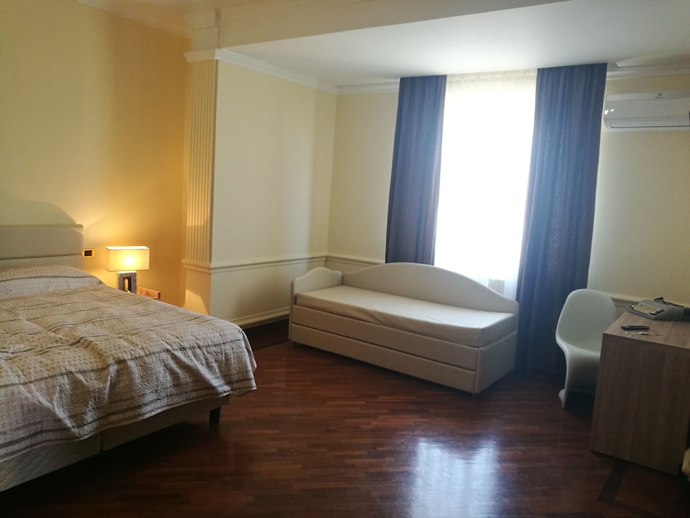 Luxury Room photo 2