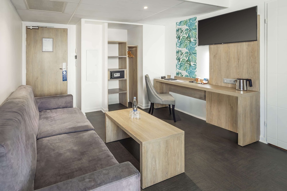 Standard Apartment, Multiple Beds, Non Smoking (with Sofabed) - Photo 6
