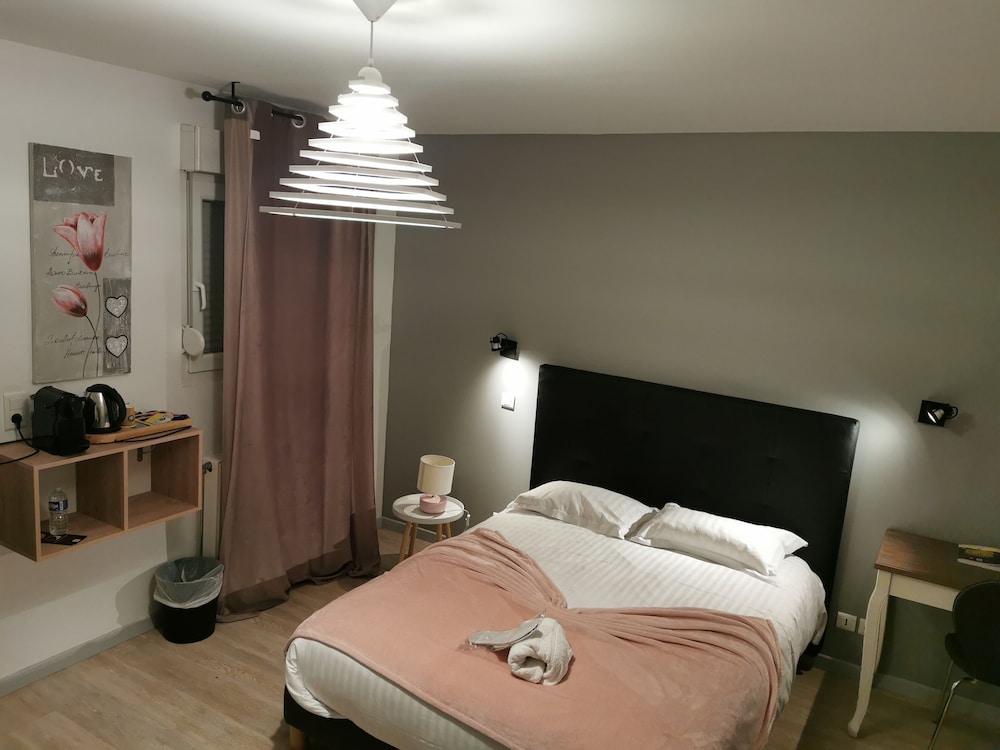 Family Room photo 1
