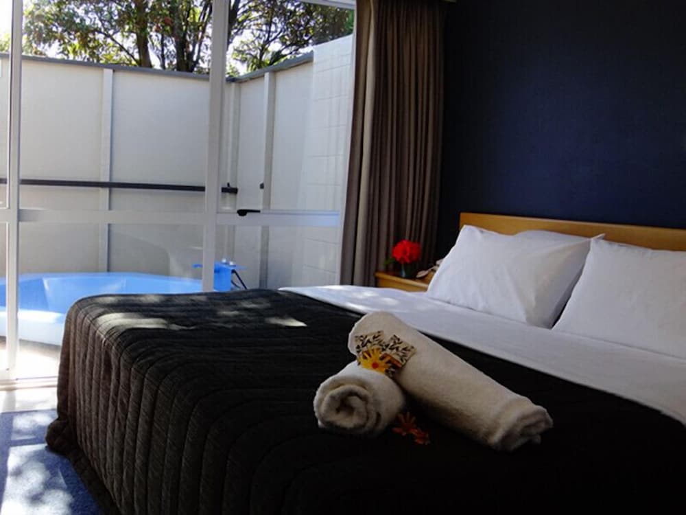One- Bedroom Apartment With Hot Tub photo 1