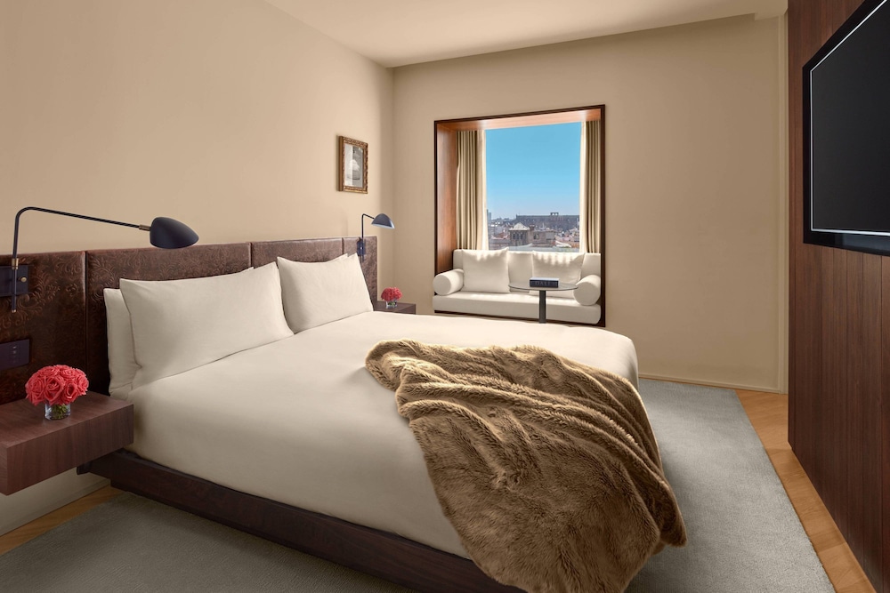 Suite, 1 King Bed