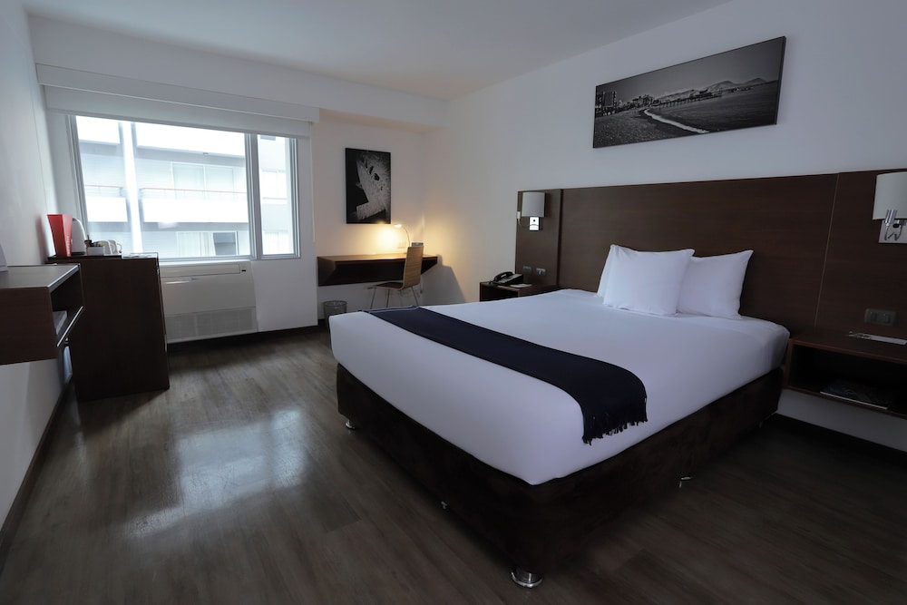 Superior Room, 1 Queen Bed - Photo 4