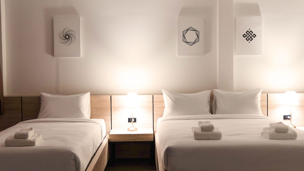 Deluxe Triple Room - Photo 7