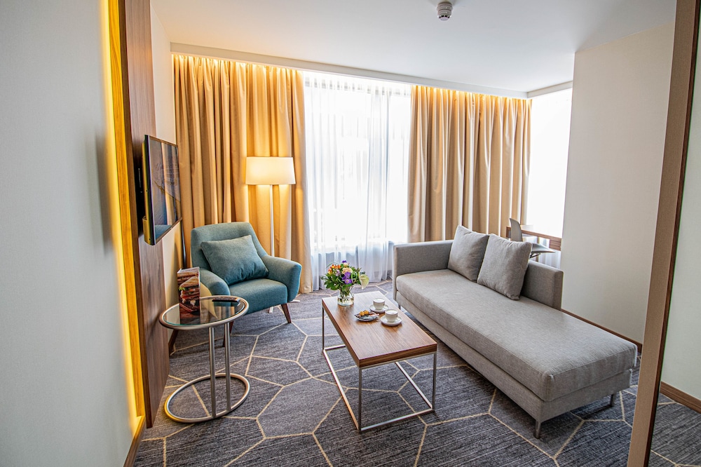 Suite, 1 Bedroom photo 3
