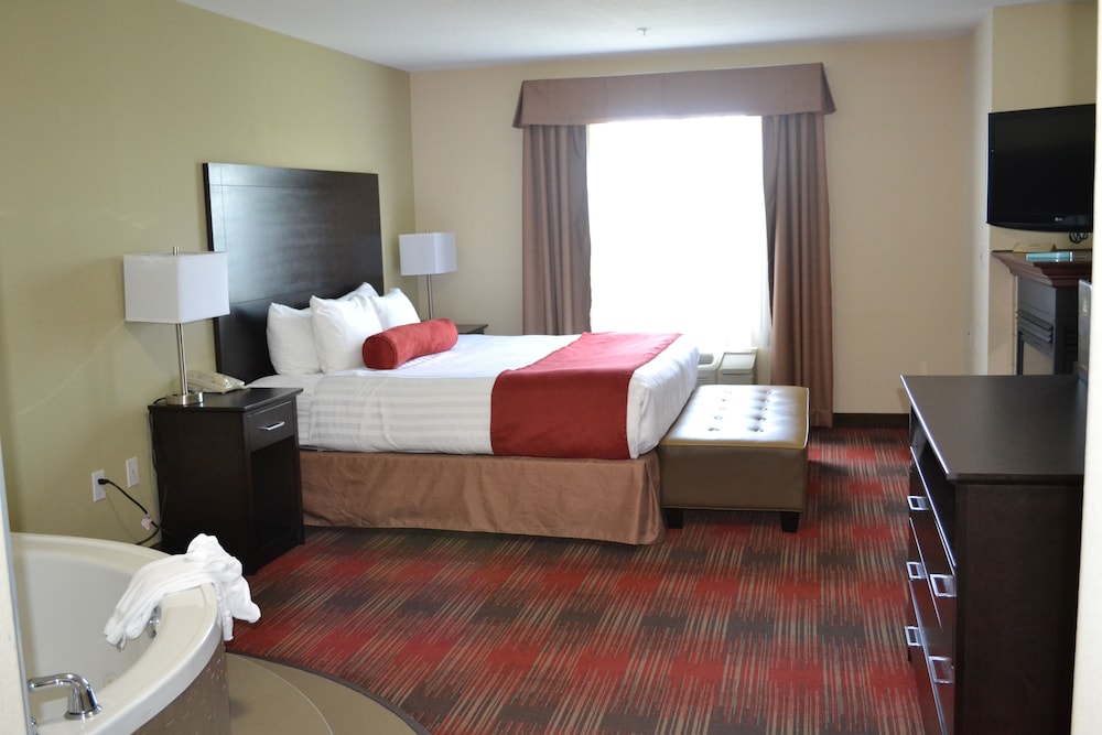 Suite, 1 King Bed, Non Smoking, Jetted Tub (with Sofabed) - Photo 2