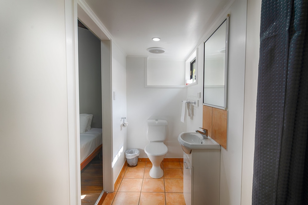 Ensuite Room (4 - Double & Bunks) photo 2