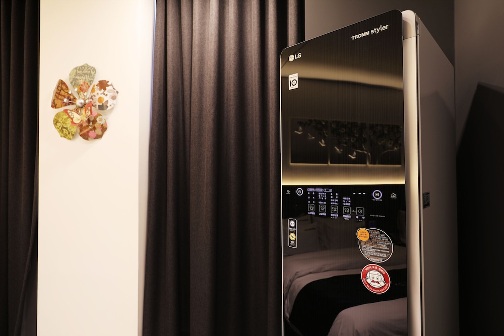 Deluxe Twin Room (No Breakfast) - Photo 11