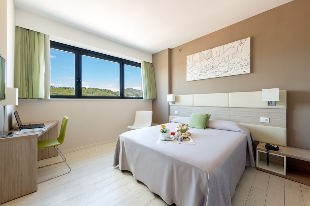 Executive Double Room Single Use, 1 Double or 2 Twin Beds