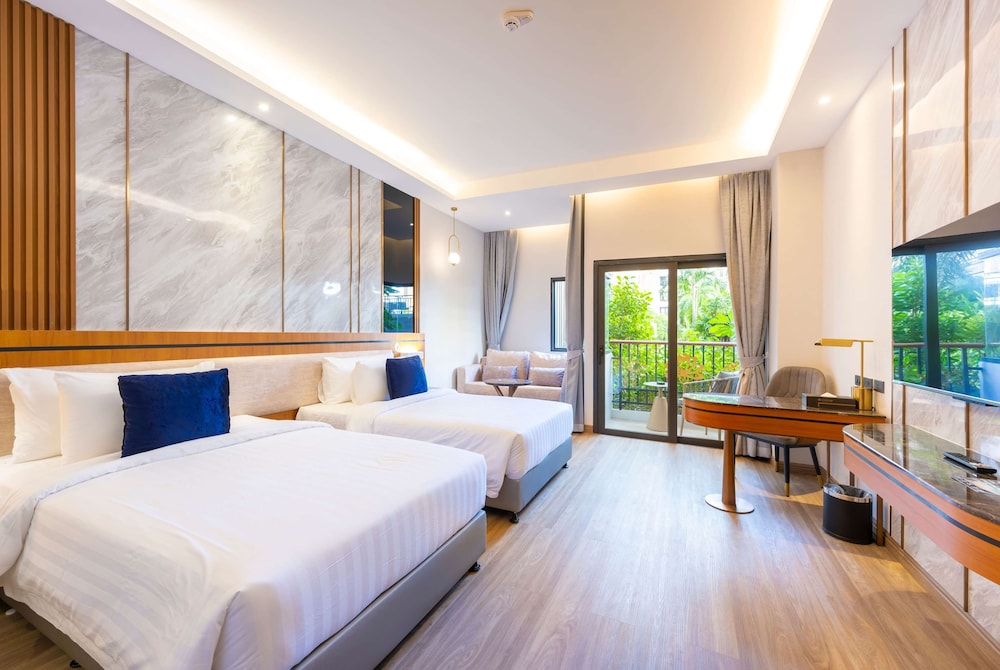 Superior Twin Room