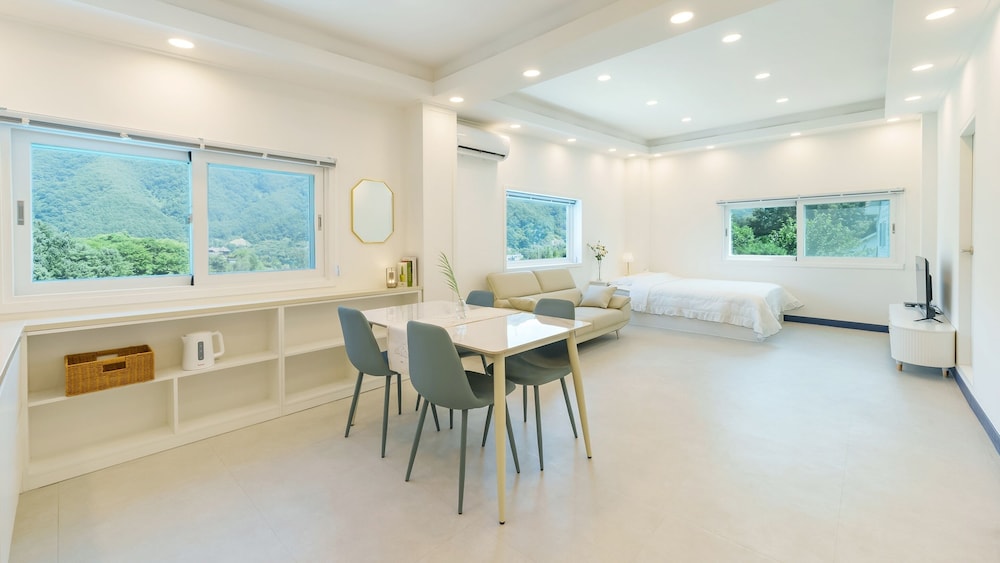 Basic Room, 1 Bedroom (Room 202 (New Building)) - Photo 9