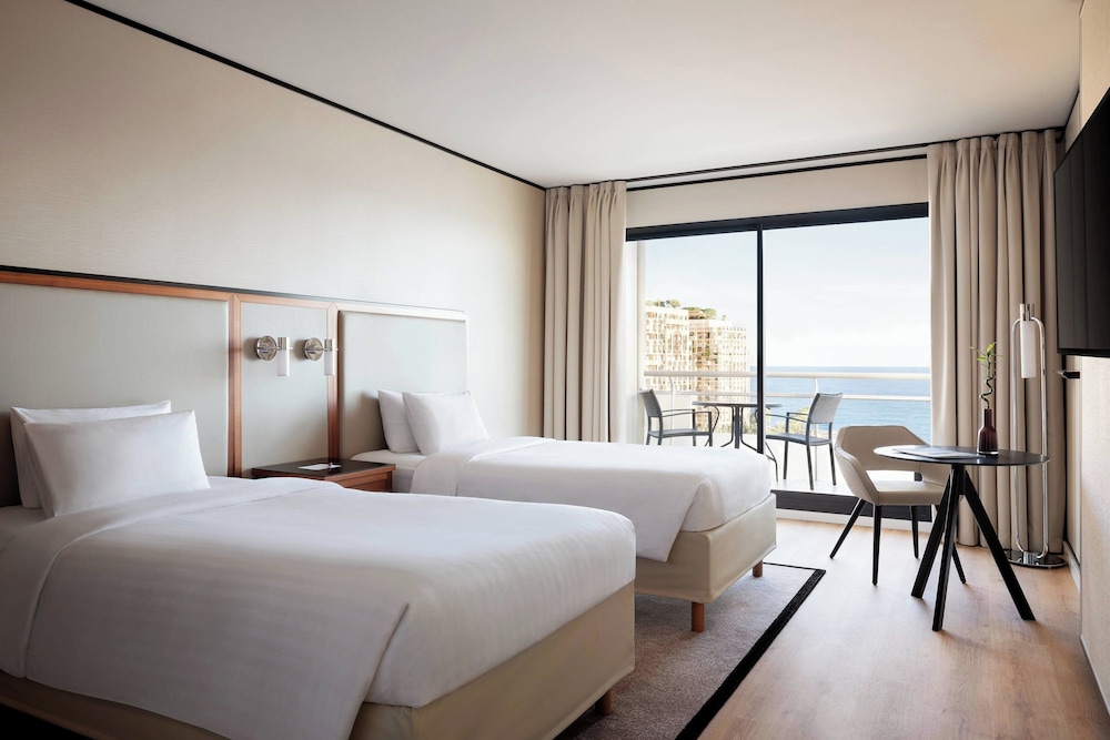 Superior Room, 2 Twin Beds, Sea View (Balcony)