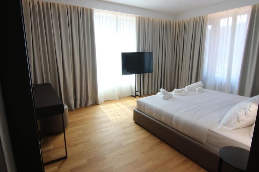 Comfort Double Room, City View