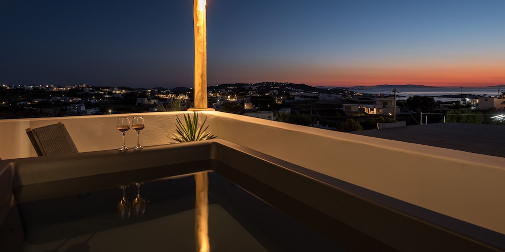 Superior Double Room, Hot Tub - Photo 3