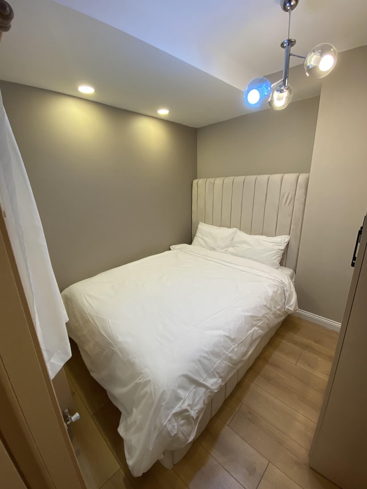 Apart 501 photo 1