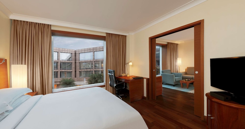 King Deluxe Pool Or Golf View with Sofa cum Bed, Bathtub, 15% disc on F&B,Spa