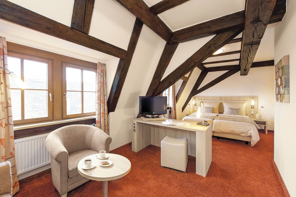 Junior Studio Suite photo 2