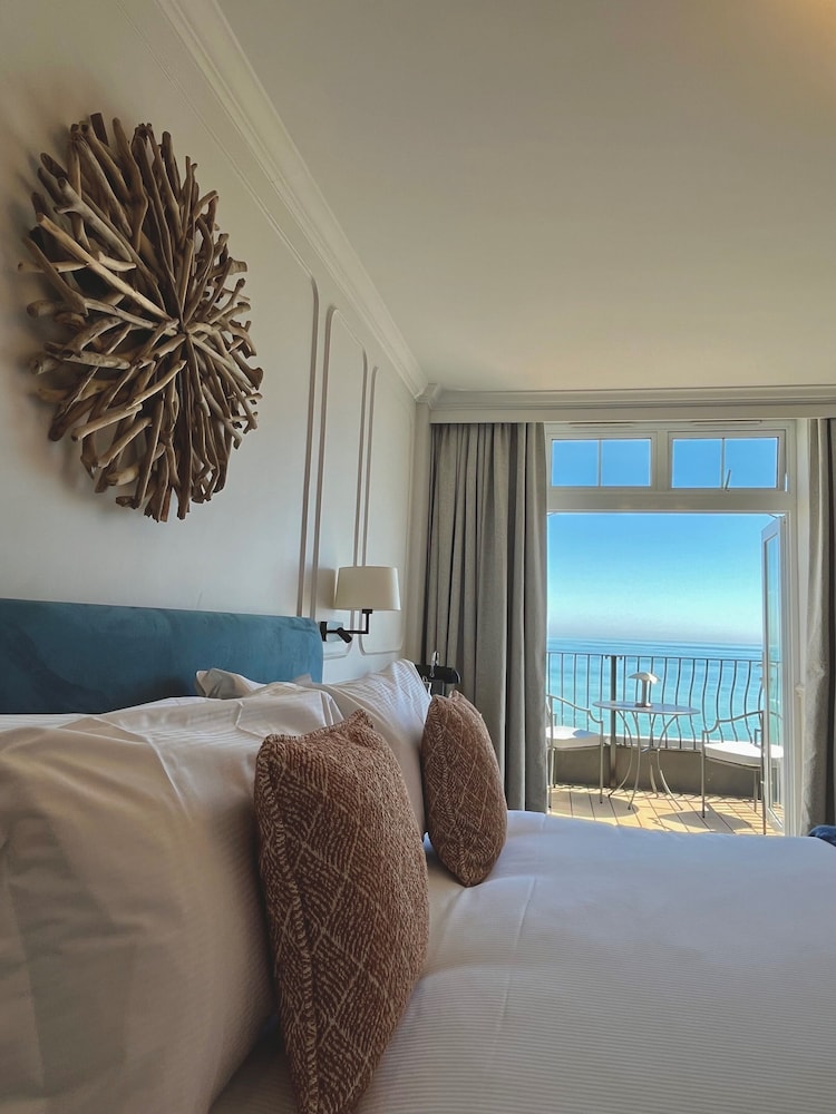 Superior Room, Balcony, Sea View (King) photo 2