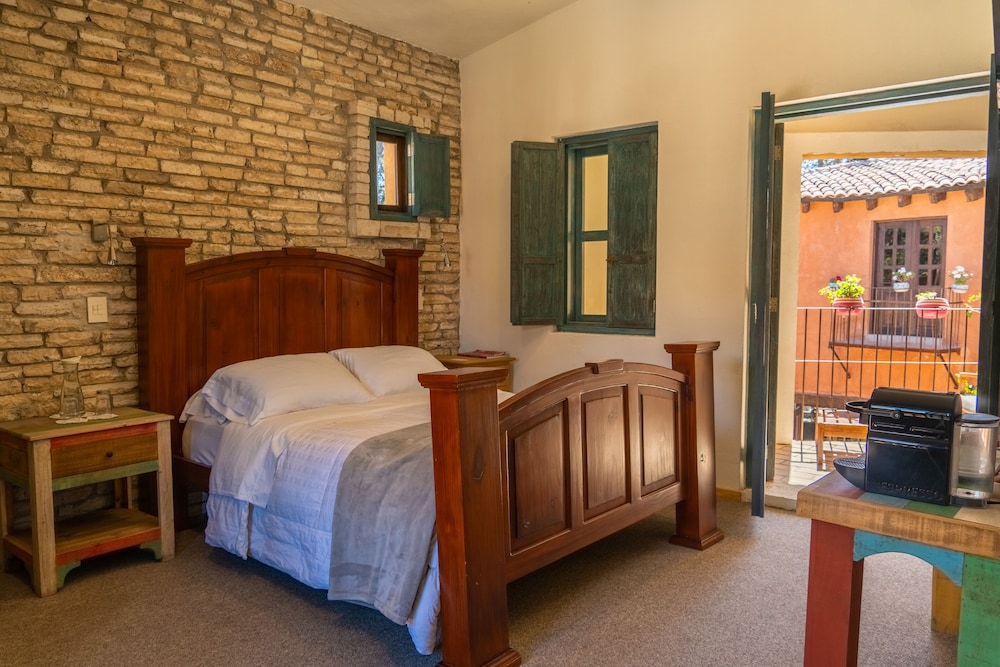 Senior Studio Suite
