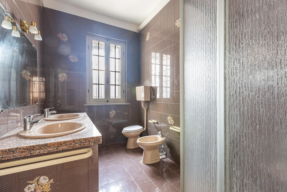 Villa photo 3