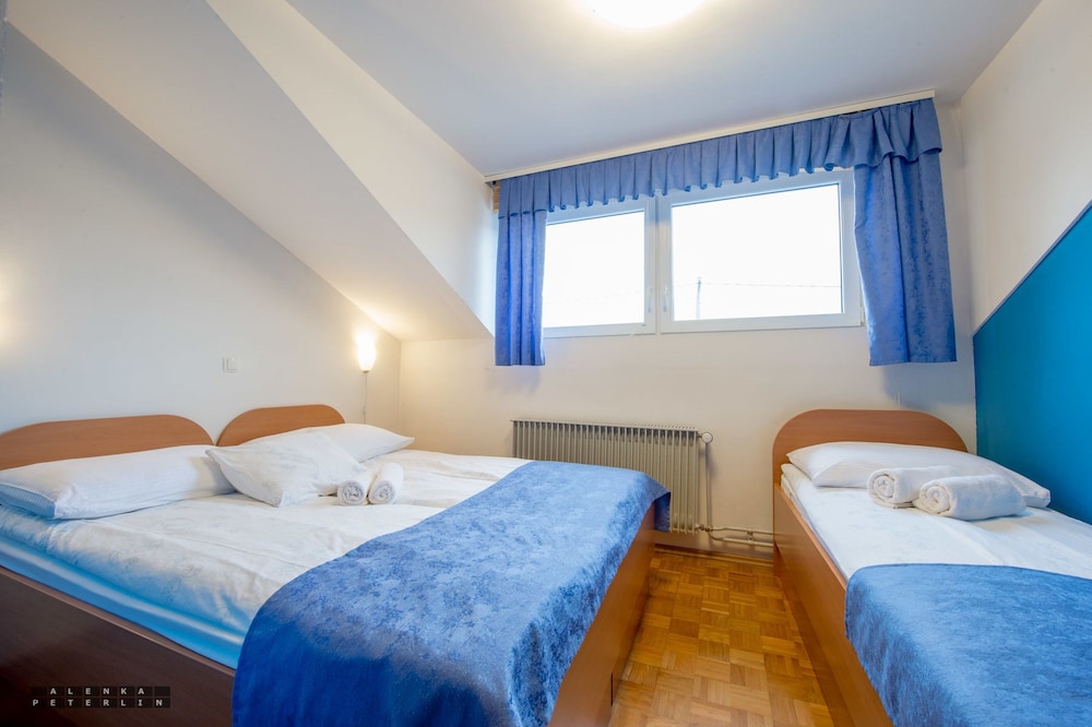 Classic Triple Room photo 1