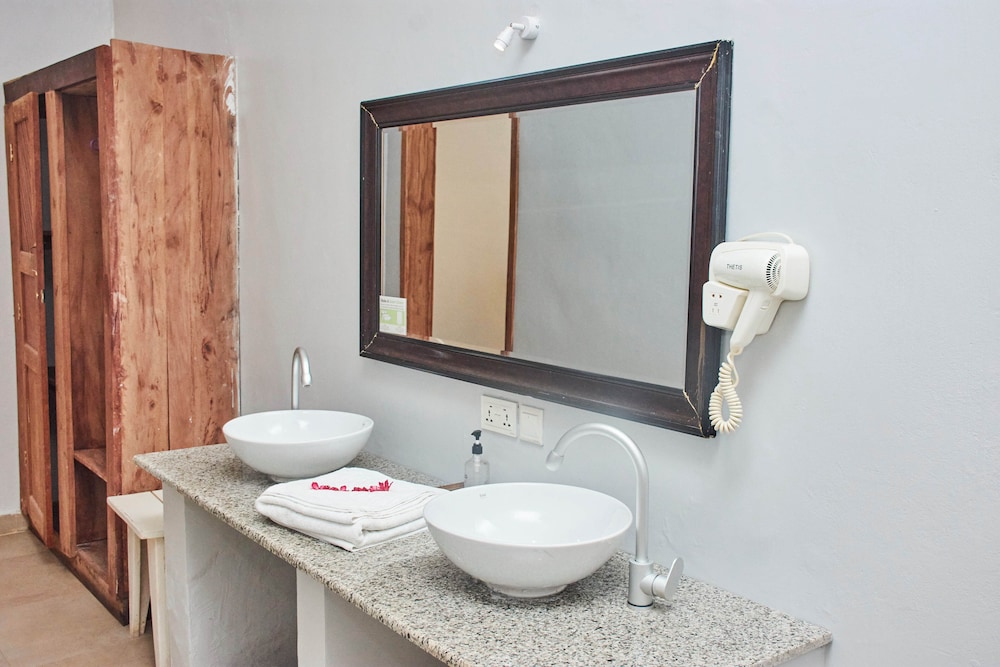 Deluxe Twin Room photo 2