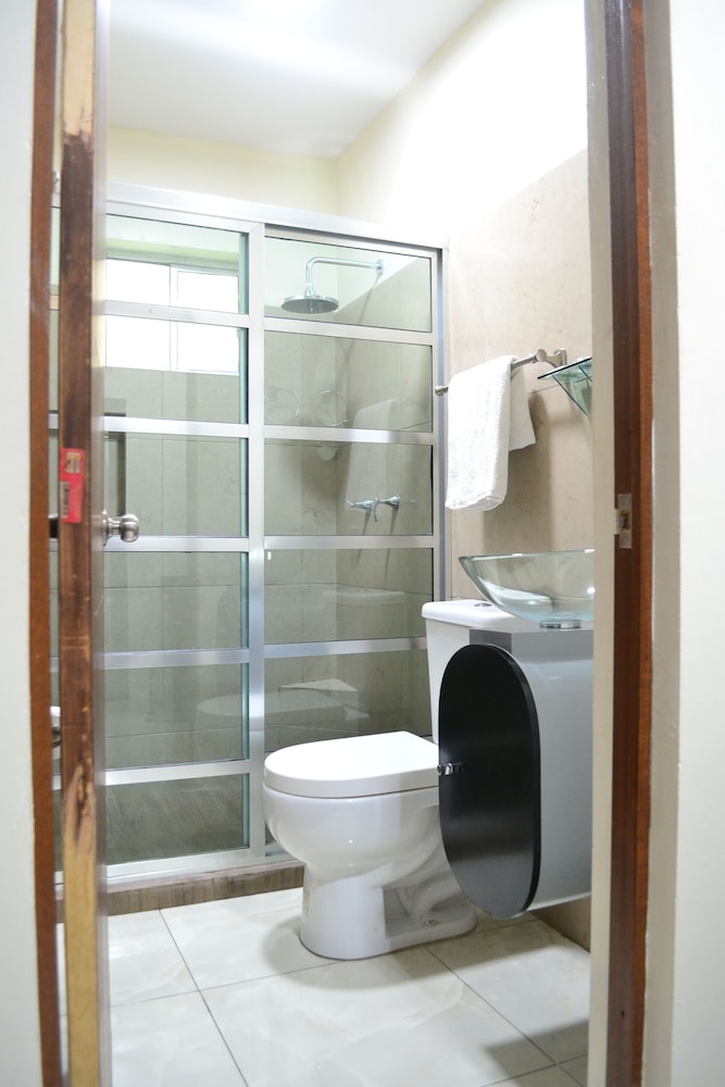 Basic Triple Room photo 2