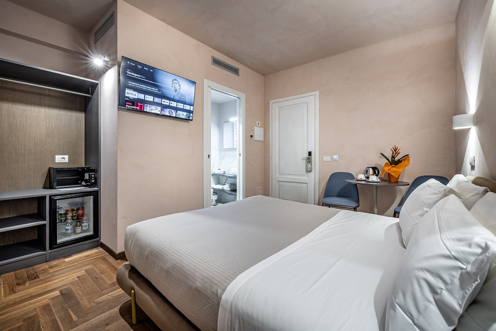 Basic Double Room - Photo 7