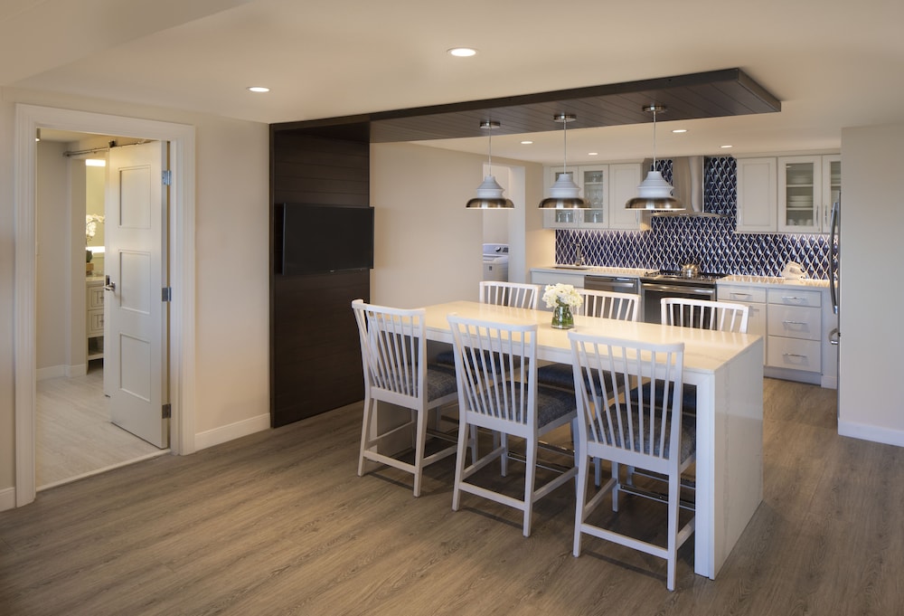 Deluxe Suite, 2 Bedrooms, Accessible, Golf View photo 3