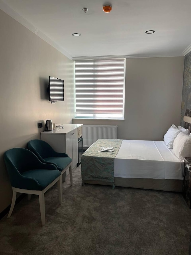 Standard Double Room, City View photo 1