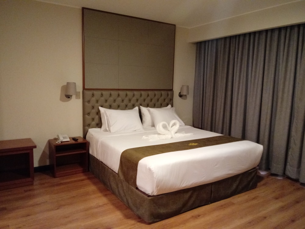 Candamo Suite