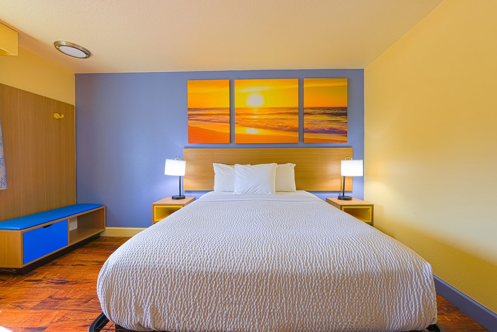 Room, 1 Queen Bed photo 2