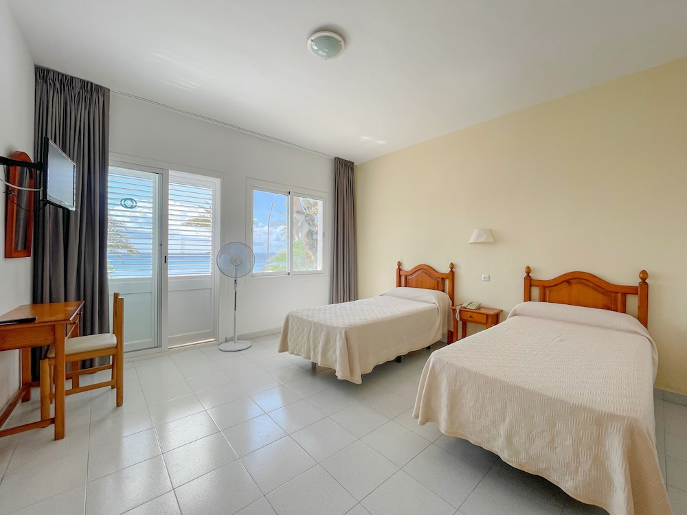 Standard Double Room, Sea View - Photo 3