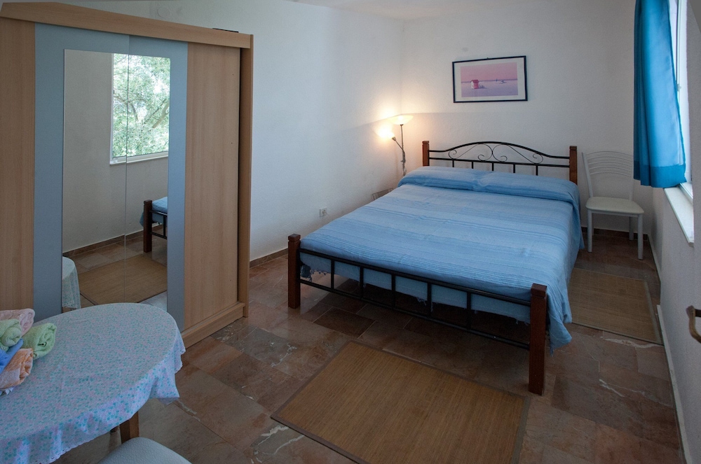Apartment (Standard Three Bedroom Apartment (Own)