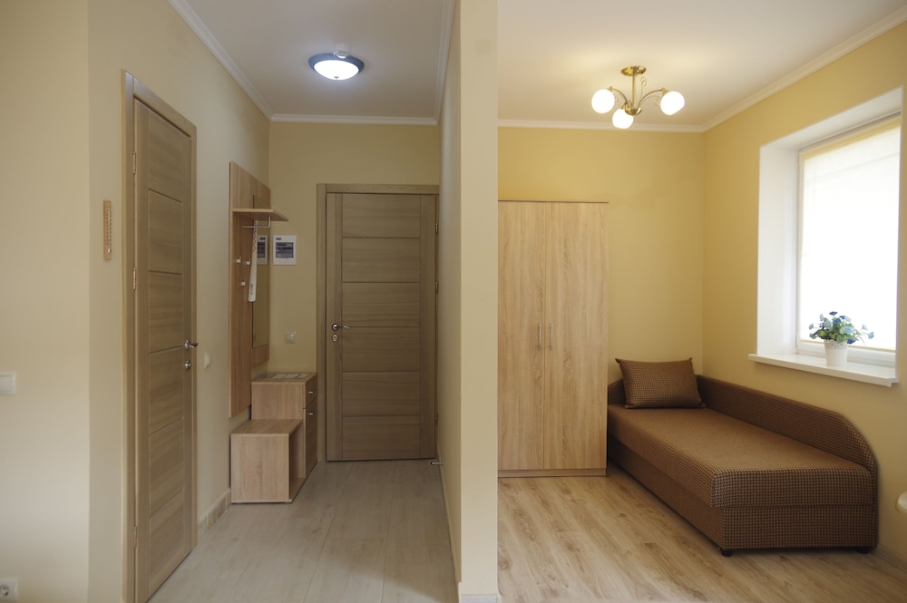 Studio, 1 Queen Bed With Sofa Bed, City View photo 2