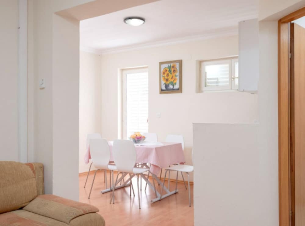 Apartment (Two-Bedroom Apartment)